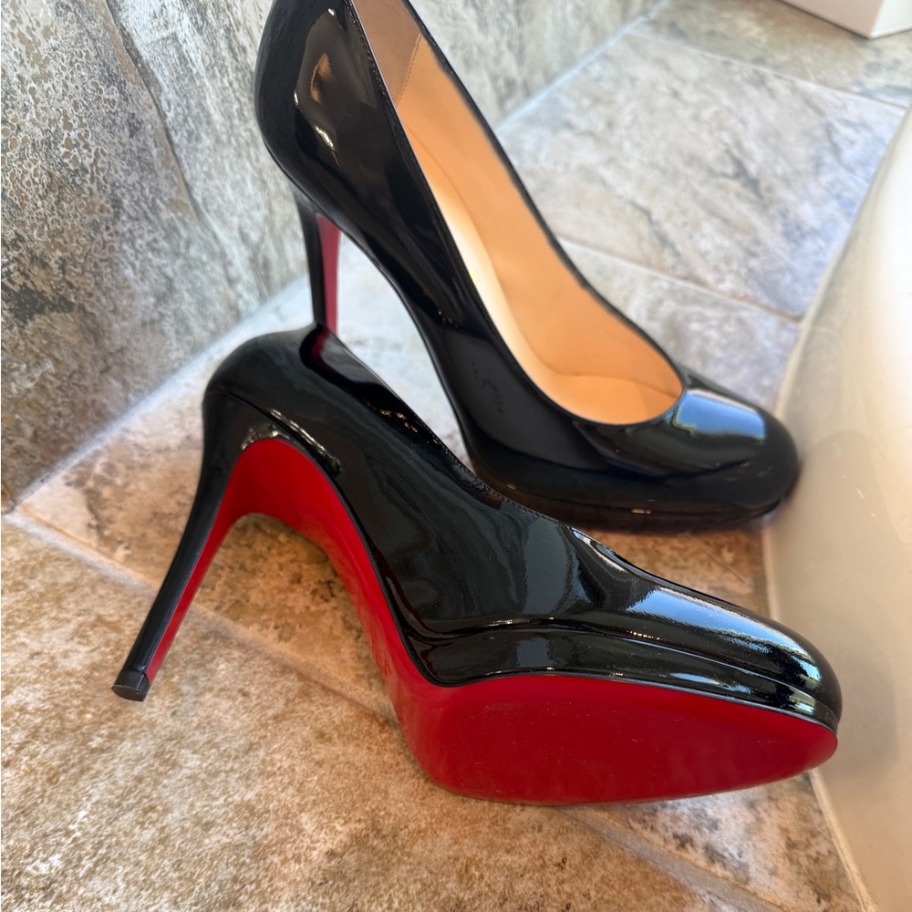 Christian Louboutin Simple Black Pump